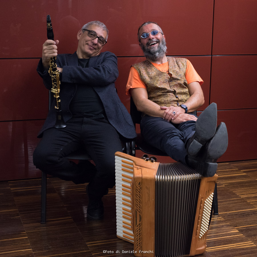 I musicisti Mirabassi e Zanchini